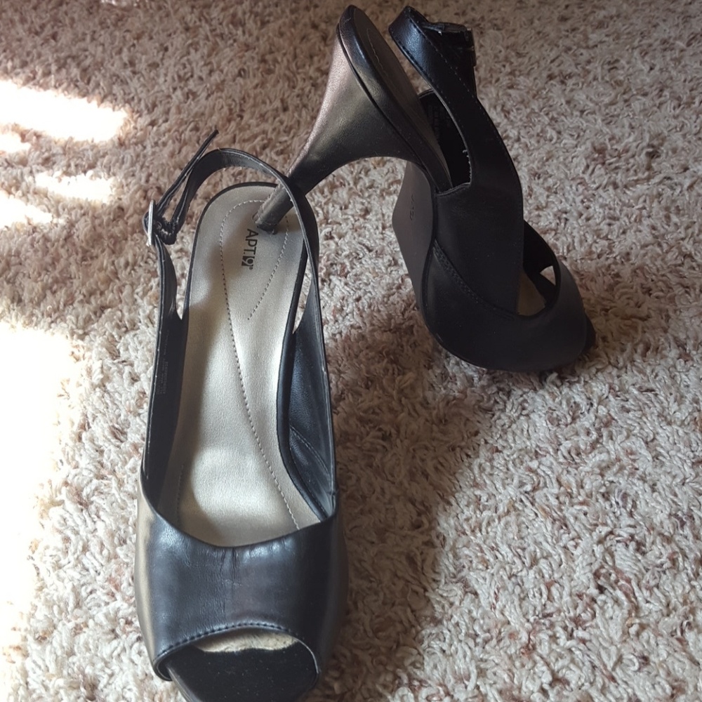Shoes - Picture 2 of 3